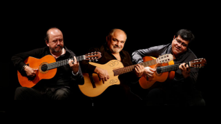 TRES GUITARRAS PARA CHABUCA