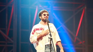 ADRIAN BELLO | TEATRO EN GRANDE