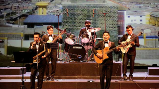 QALLAY Y SON DEL CENTRO | TEATRO EN GRANDE